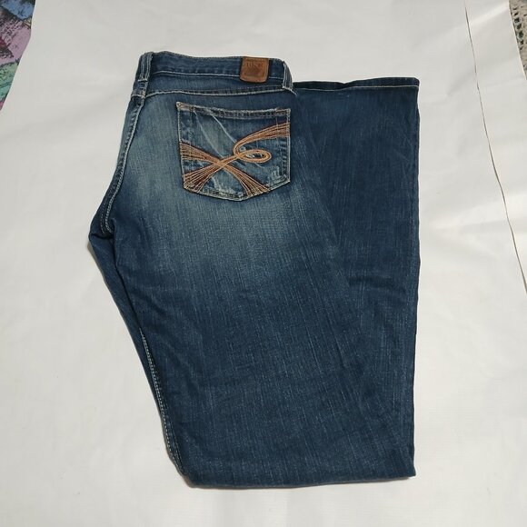 BKE Buckle Starlite Stretch Womens Denim Jeans 30x33 1/2 Flare Bootcut cowgirl - Picture 1 of 8